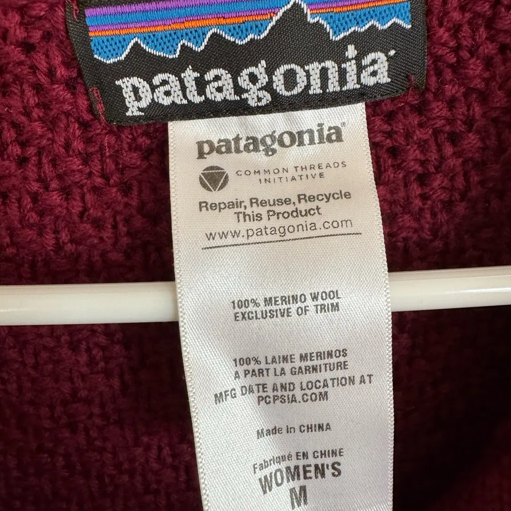 Patagonia burgundy red cardigan duster size medium - Image 2