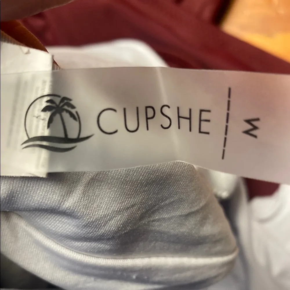 Cupshe Maroon One Piece Swimsuit with Bow - Image 3