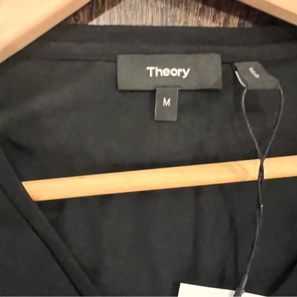 Theory Black V-Neck Tank Top NWT Retails $75 - Image 3