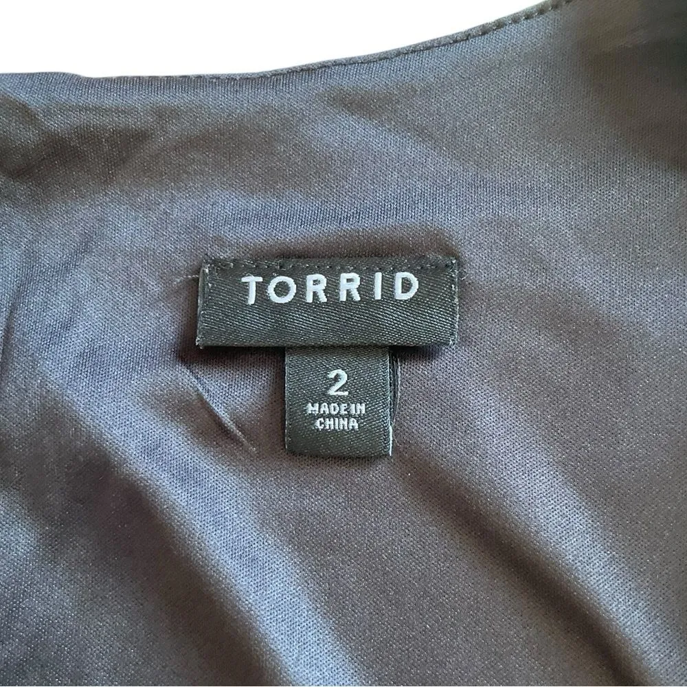 Torrid Flowers and Skull Print Blouse Peplum Crepe Sweetheart Neck Womens 2X - Image 8