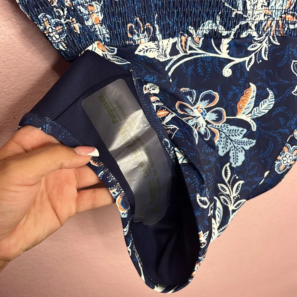 Old Navy Smocked Bandeau One-Piece Swimsuit Navy Floral. Size XL - Image 7