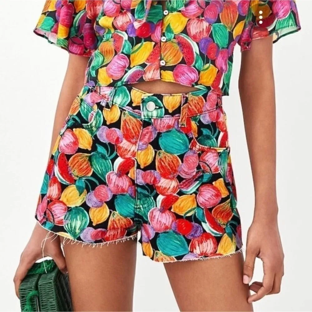 Zara‎ Trafaluc Collection High Rise Shorts 4 - Image 2