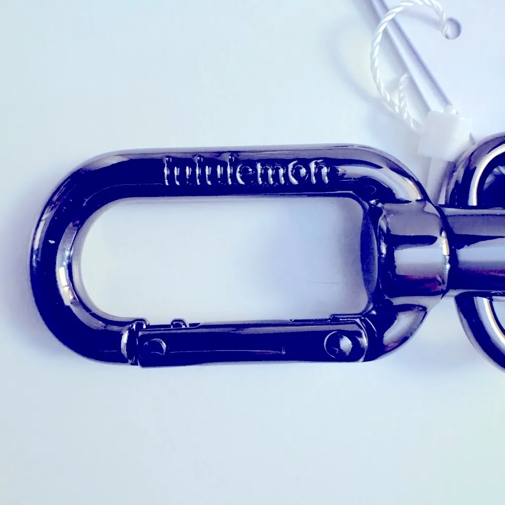 (LULULEMON) NEVER LOST KEYCHAIN - Image 4