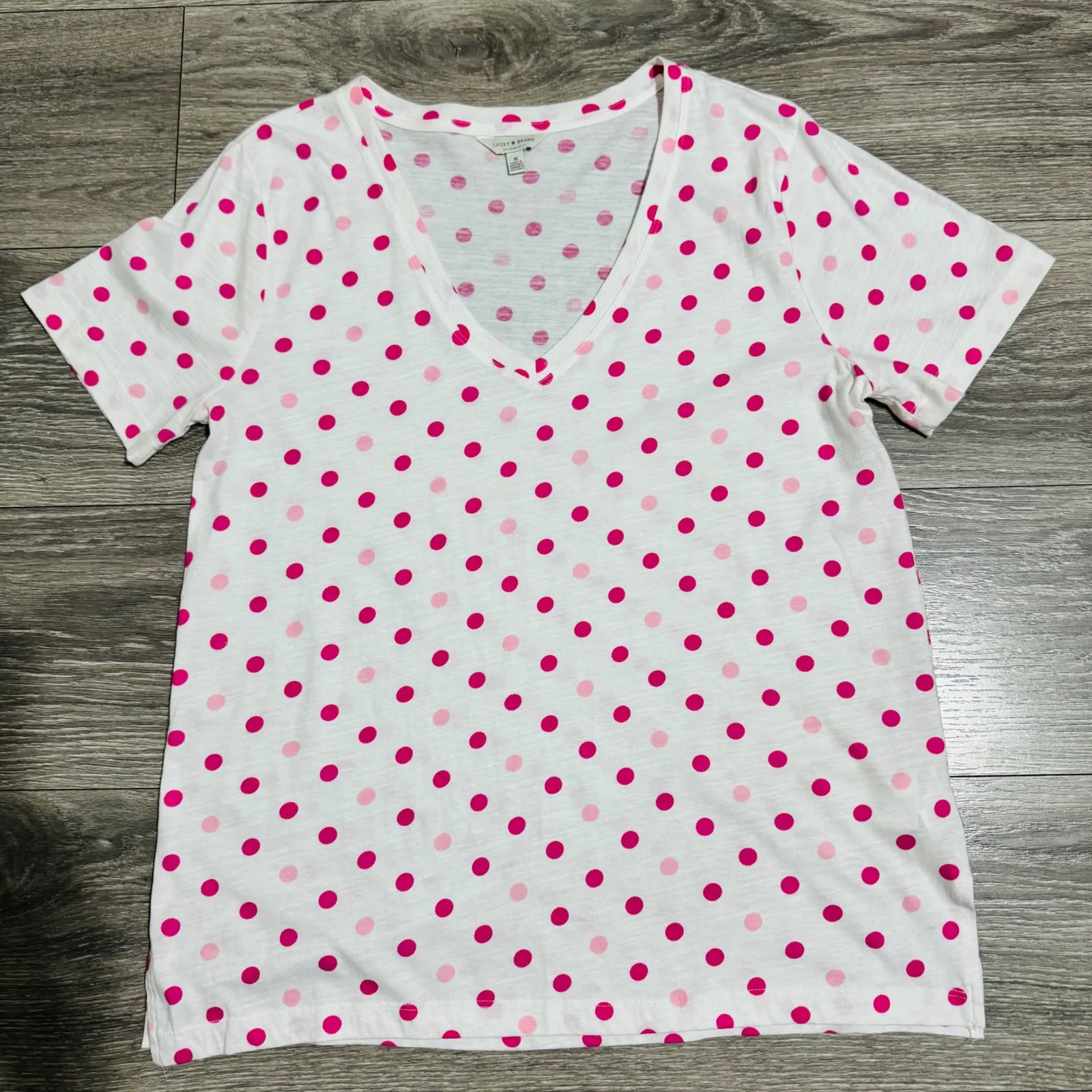 Lucky Brand Women Polka Dot V Neck Tee Shirt White Pink Size Medium - Image 5