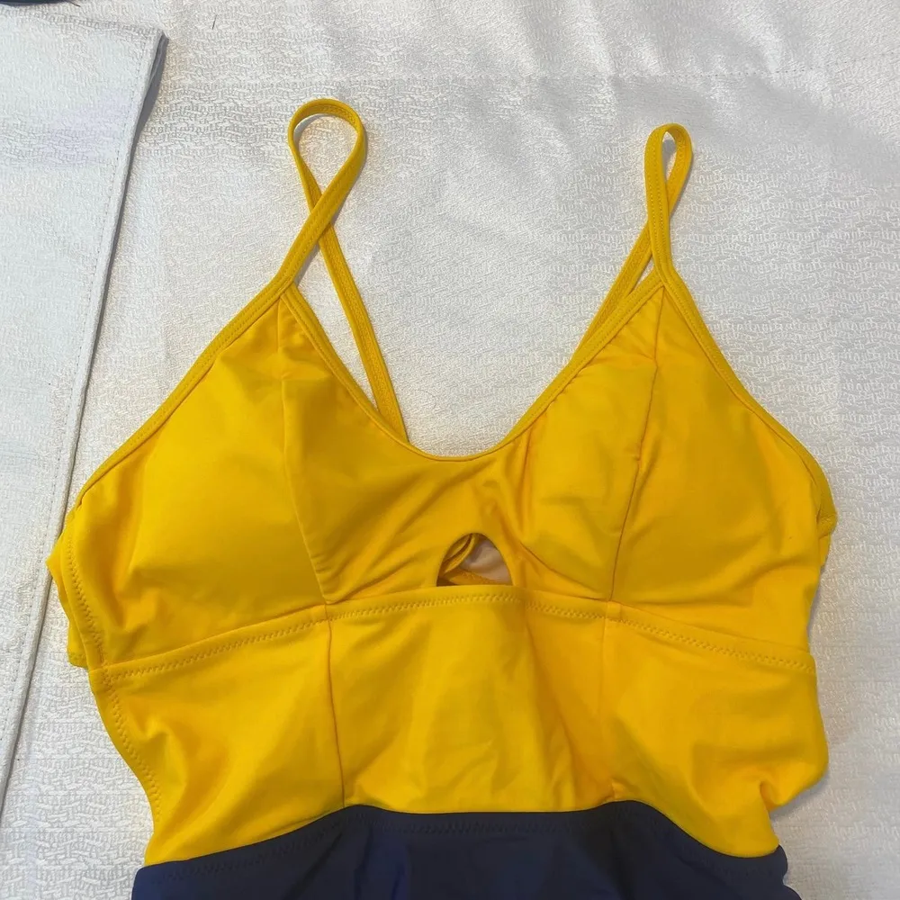 CupShe Navy & Yellow One-piece Swimsuit NWT women sz XL - Image 3