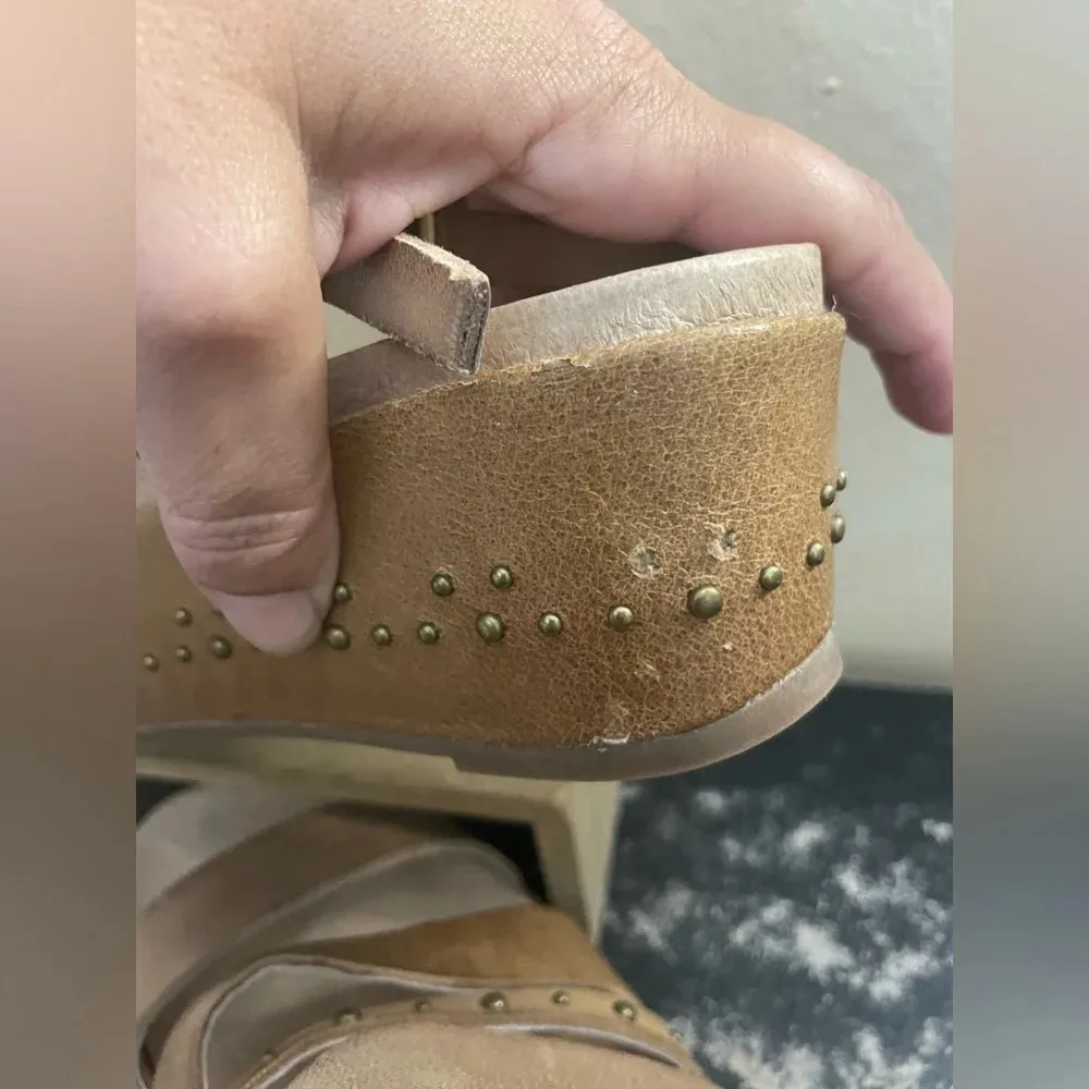 Antelope C21 Wilda Leather Platform Wedge Sandal Tan Studded Size 41 US 10 - Image 3