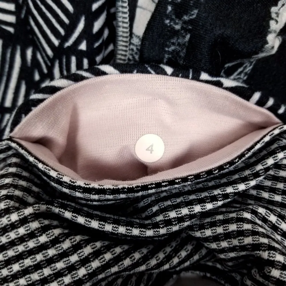 Lululemon Wunder Under Crop II *Full-On Luon Shady Palms Black White Sz 4 - Image 4