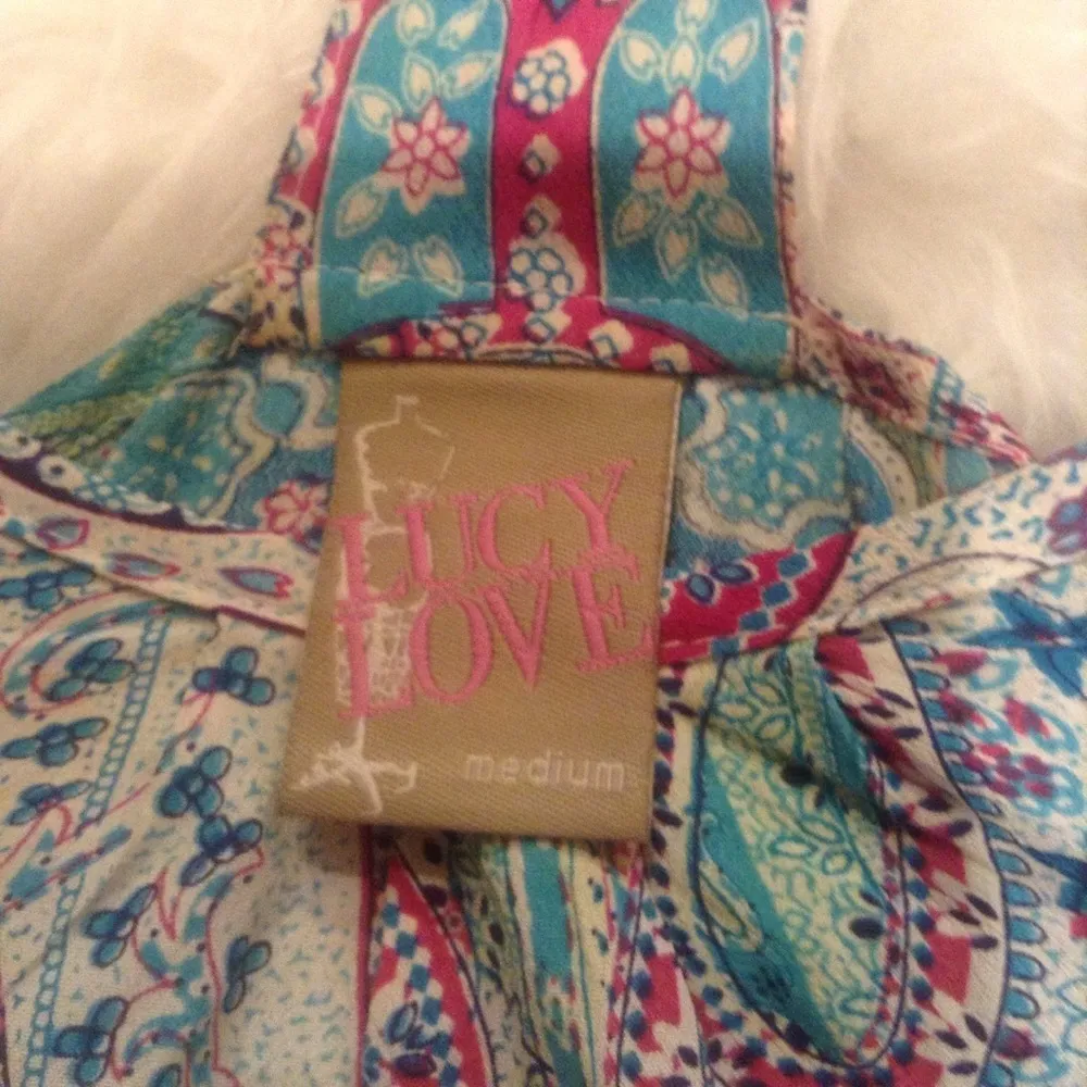 💕LUCY LOVE💕 Swing Pattern Top with Halter Back - Image 4