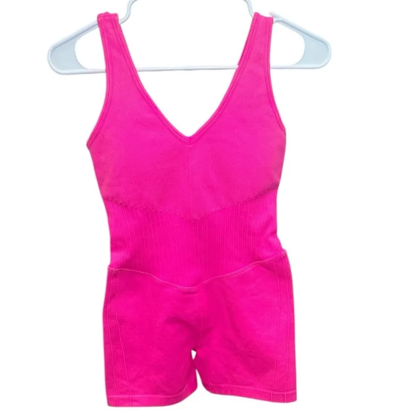 Seamless Short Active Bodysuit from JoyLab bright pink M, NWT - Image 7
