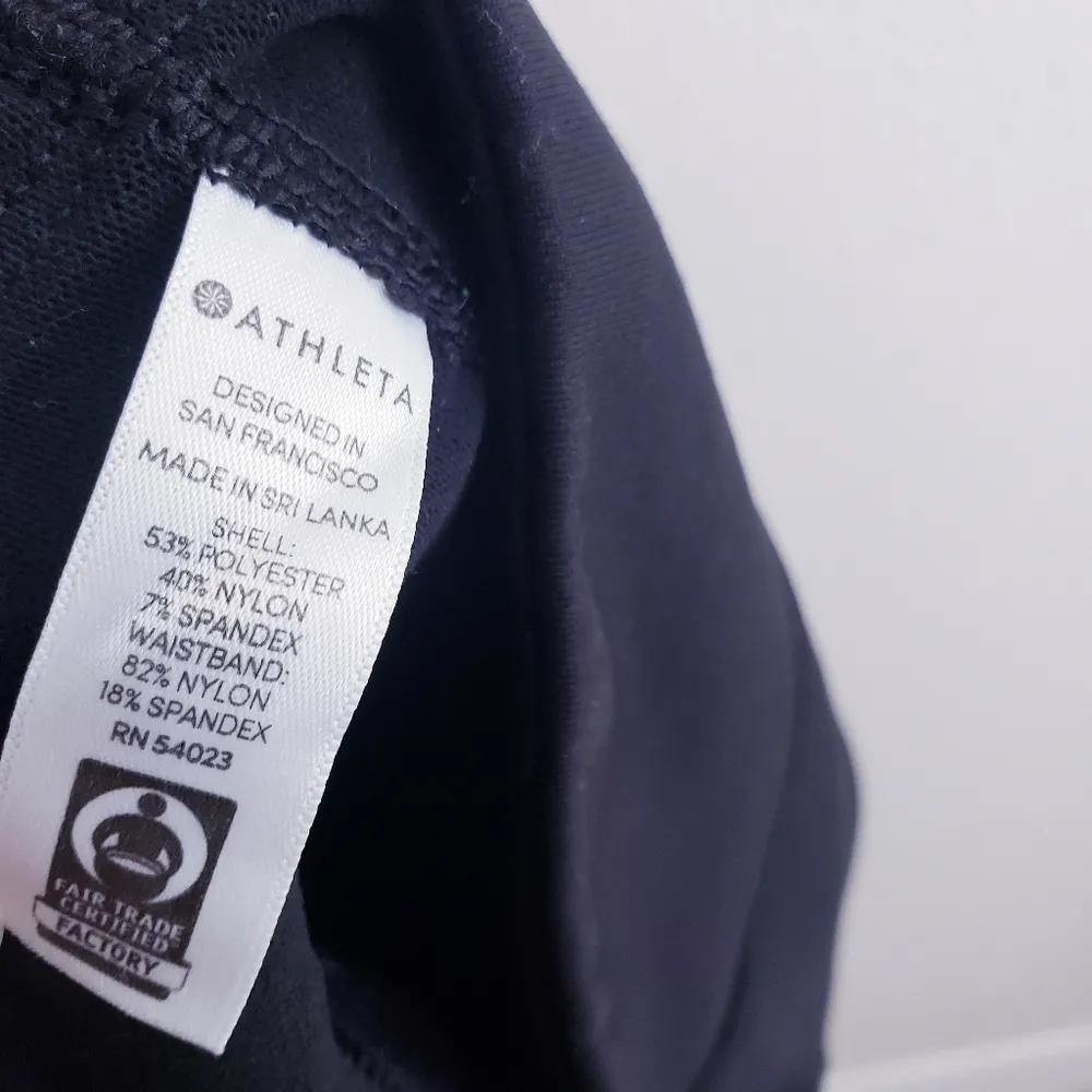 Athleta Elation Ultra High Rise 7/8 Yoga Waistband Leggings - Image 9