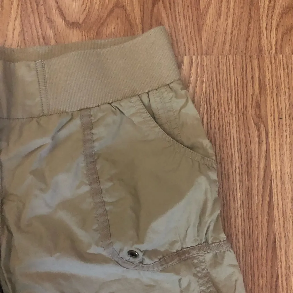 New York and Co khaki pants - Image 7