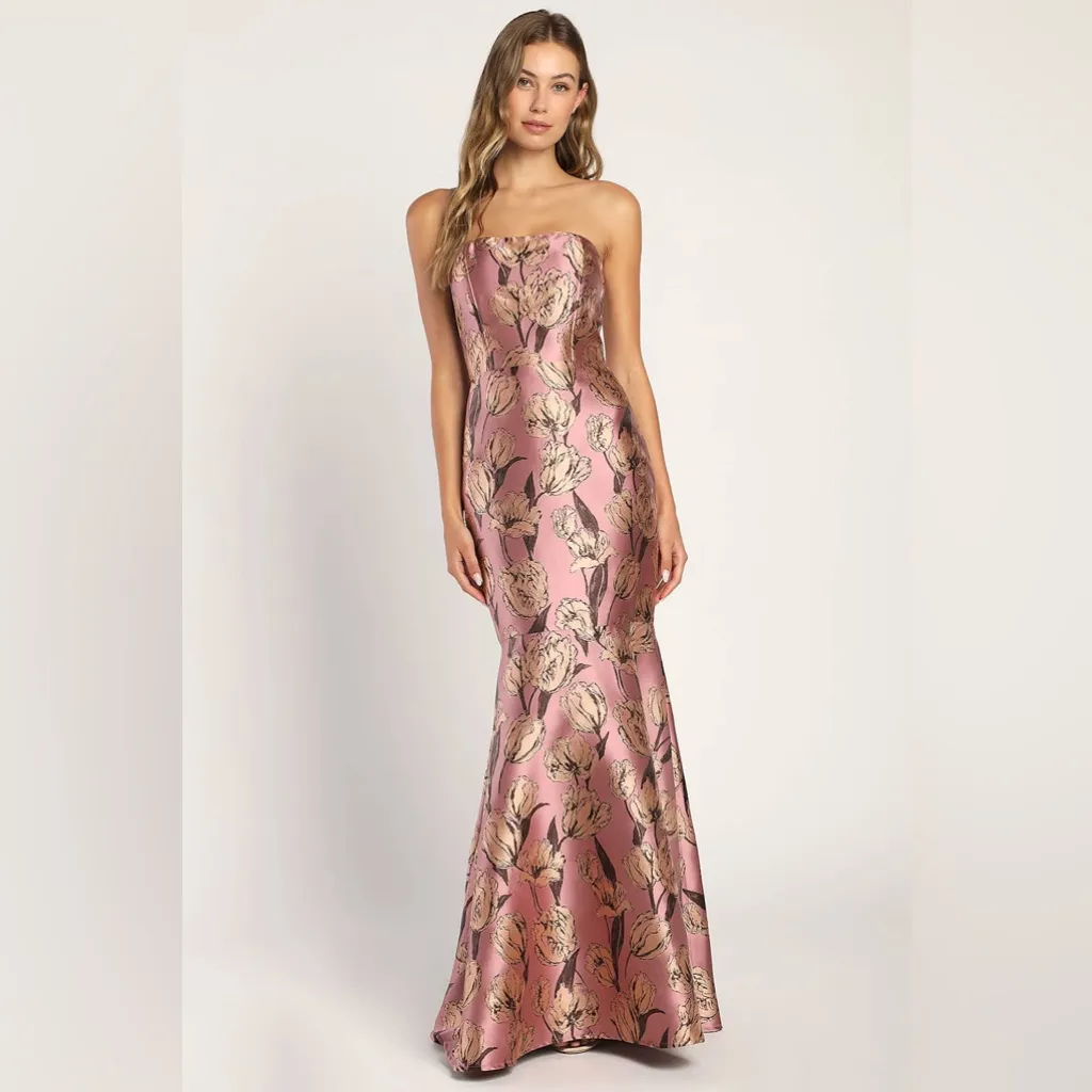LULU’S Gowning Around Mauve Floral Jacquard Strapless Maxi Dress - Image 4