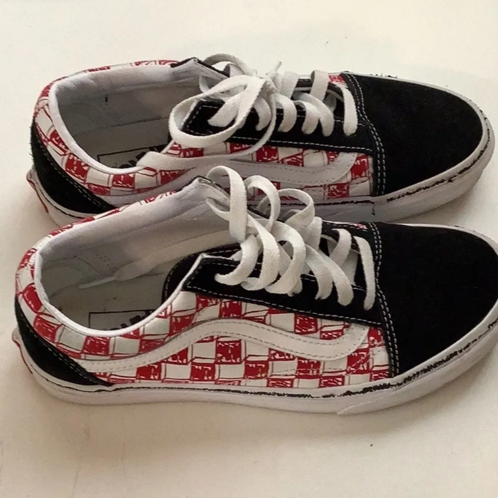 Vans Old Skool Low Sketch Red Size 7.5 Women Checkered Shoes Preloved - Image 4
