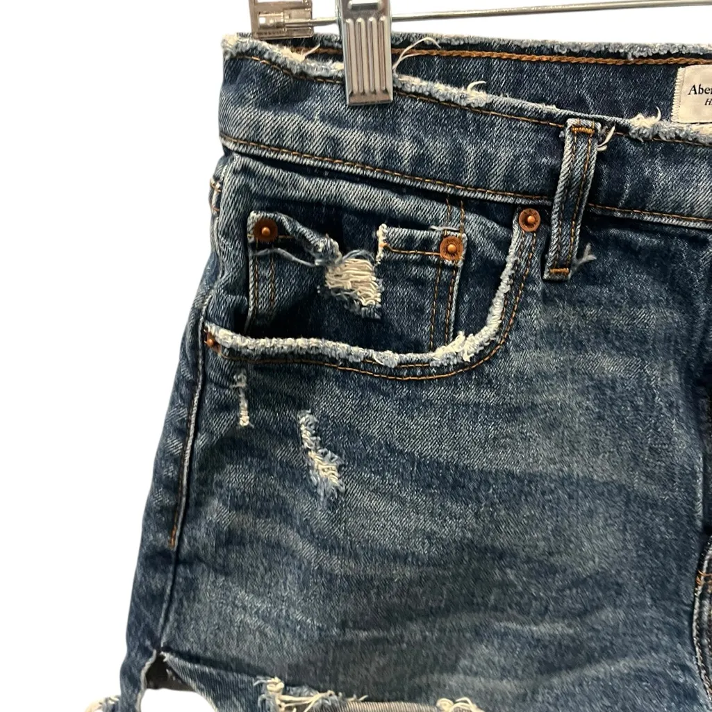 Abercrombie & Fitch High Rise Mom Blue Jean Shorts Distressed Casual Size 10 - Image 3