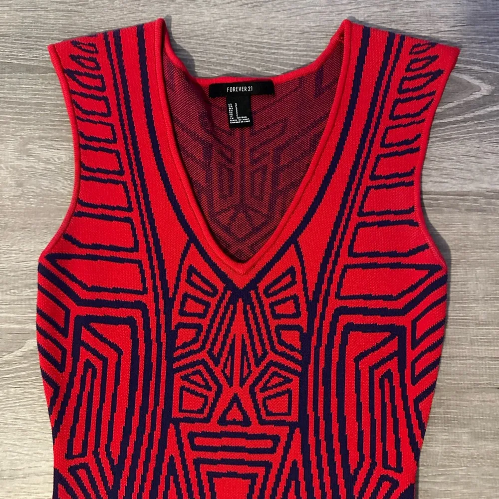 Forever 21 Women’s V Neck Sexy Tribal Bodycon Short Sleeveless Party Dress Small - Image 3