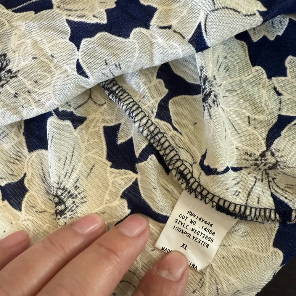 Floral Sleeveless Dress in Navy and Cream Blue Size XL - Image 4