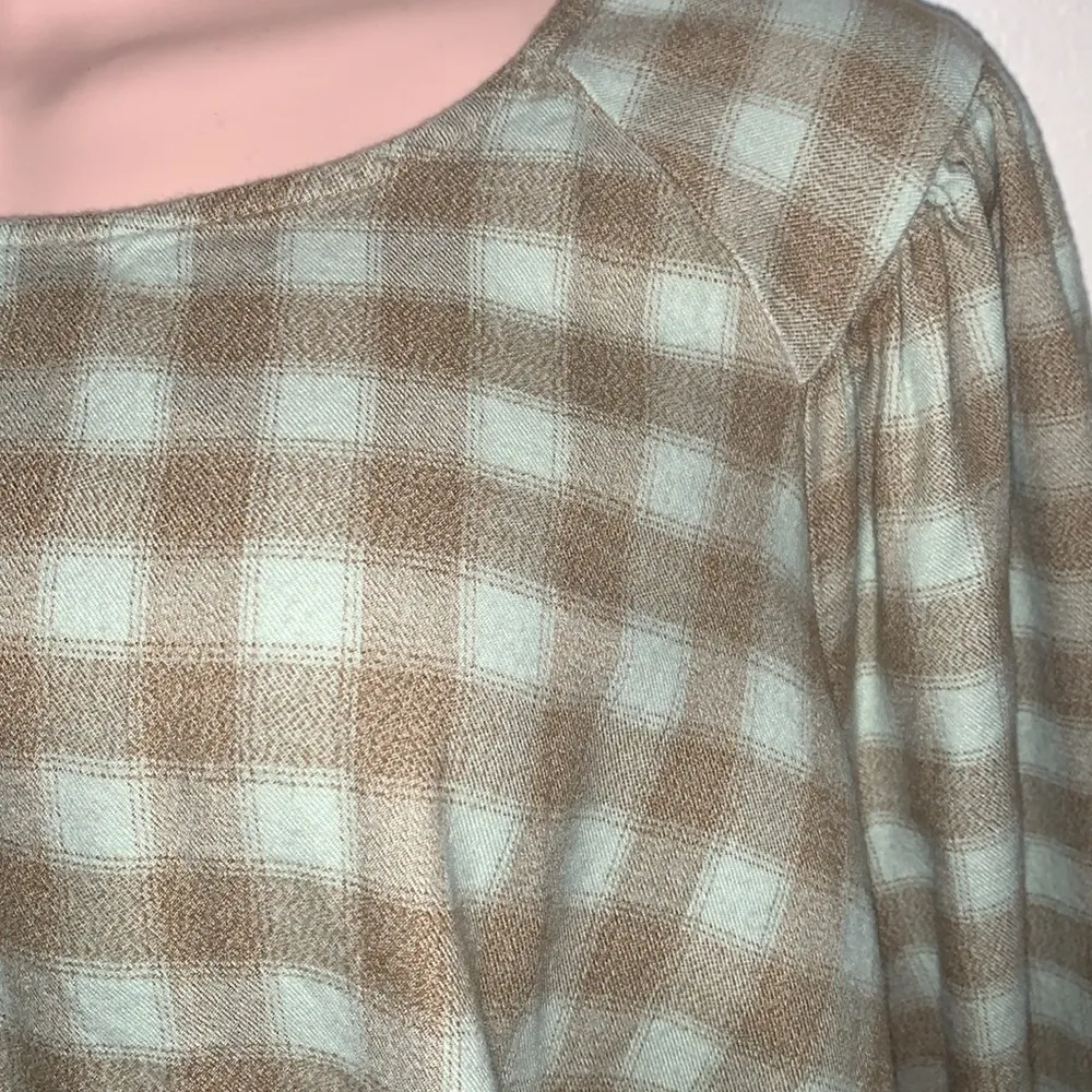 Ava & Viv woman plus size 2X long sleeve blouse top green & brown squared - Image 3