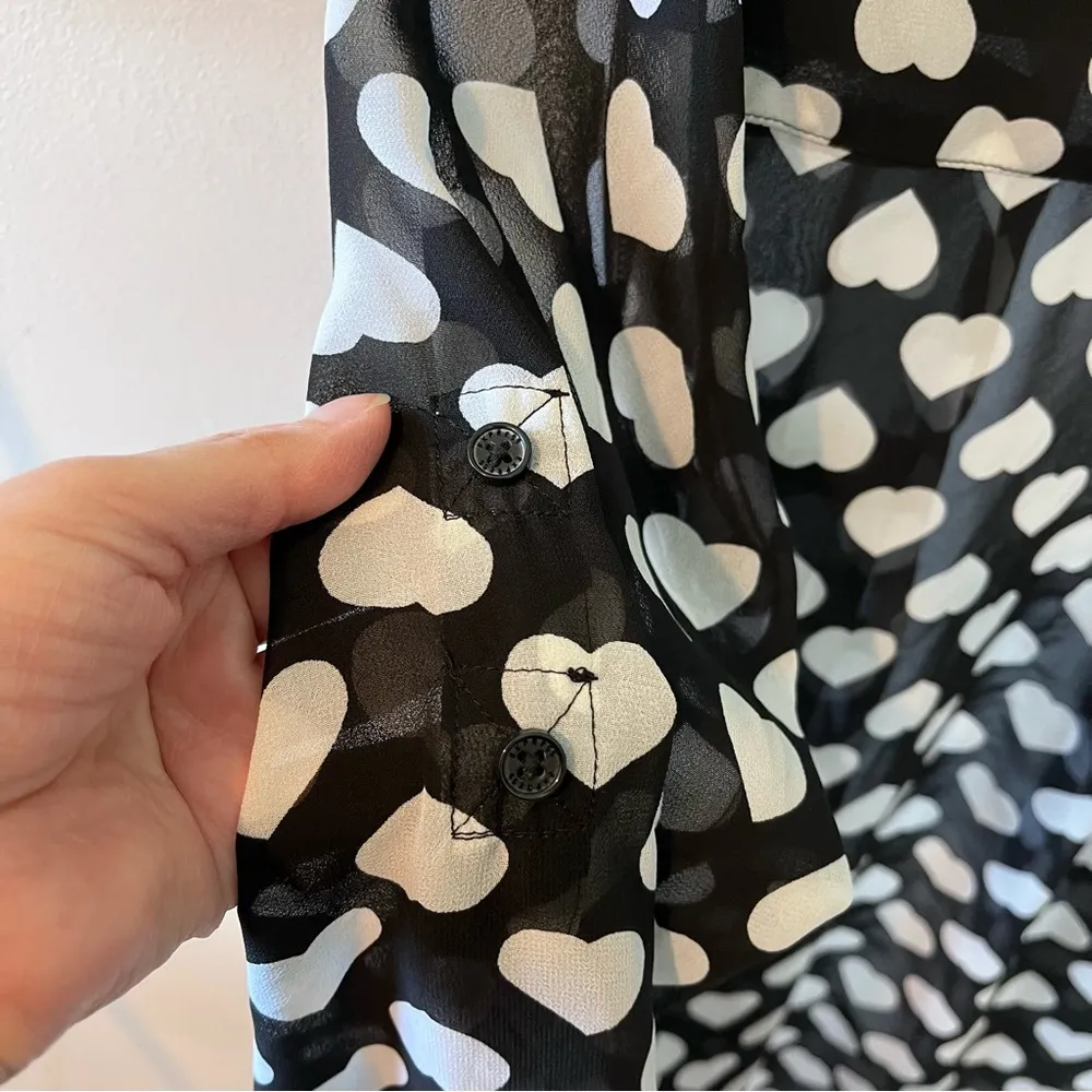 Express Portofino Top Heart Print  Portofino Shirt XS blouse black white - Image 4