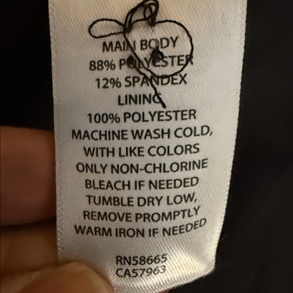 Classic Black Women's Blazer - Image 7