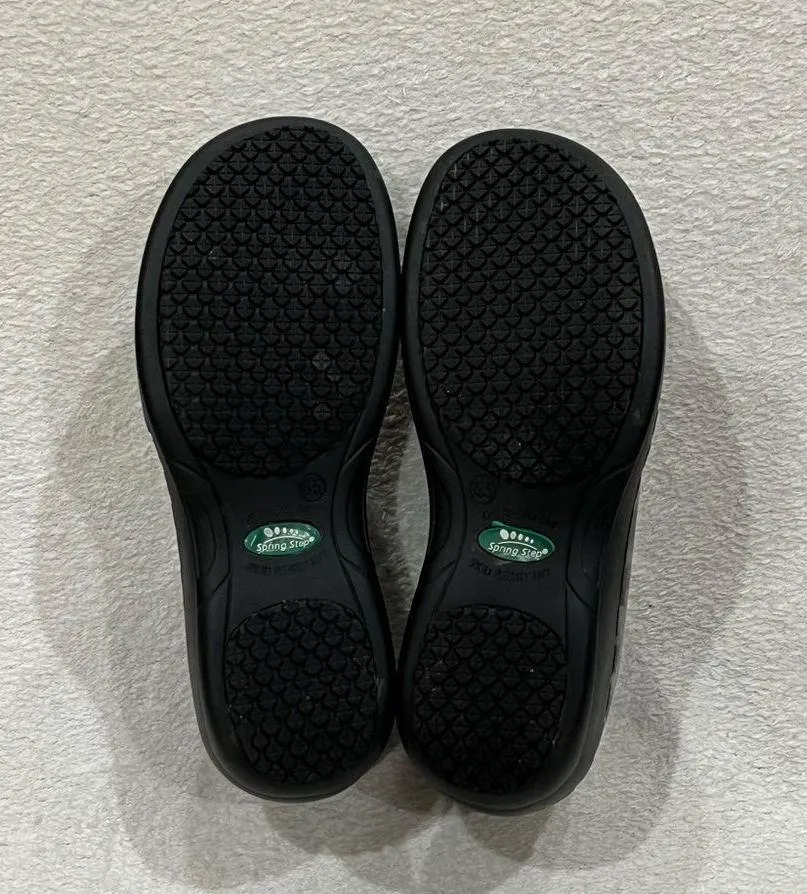 Spring Step Black Silver Floral Clogs 6.5 - Image 10