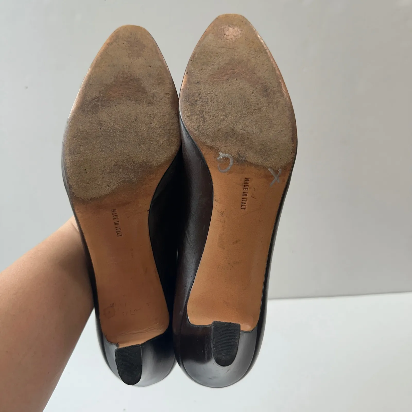 Vintage Salvatore Ferragamo Leather Pumps Heels Pointed Toe Classic Brown 11 - Image 8
