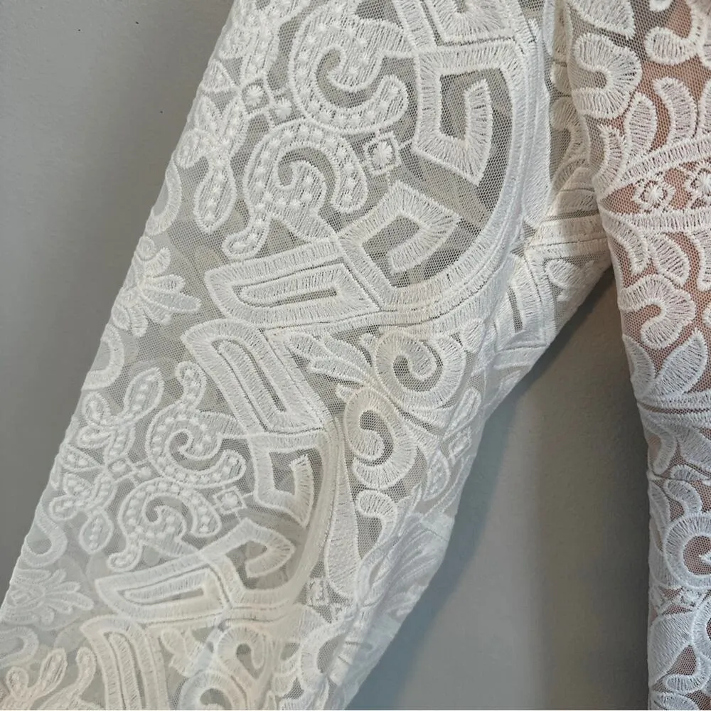 Finders Keepers Sofia Romper White Lace - Image 7