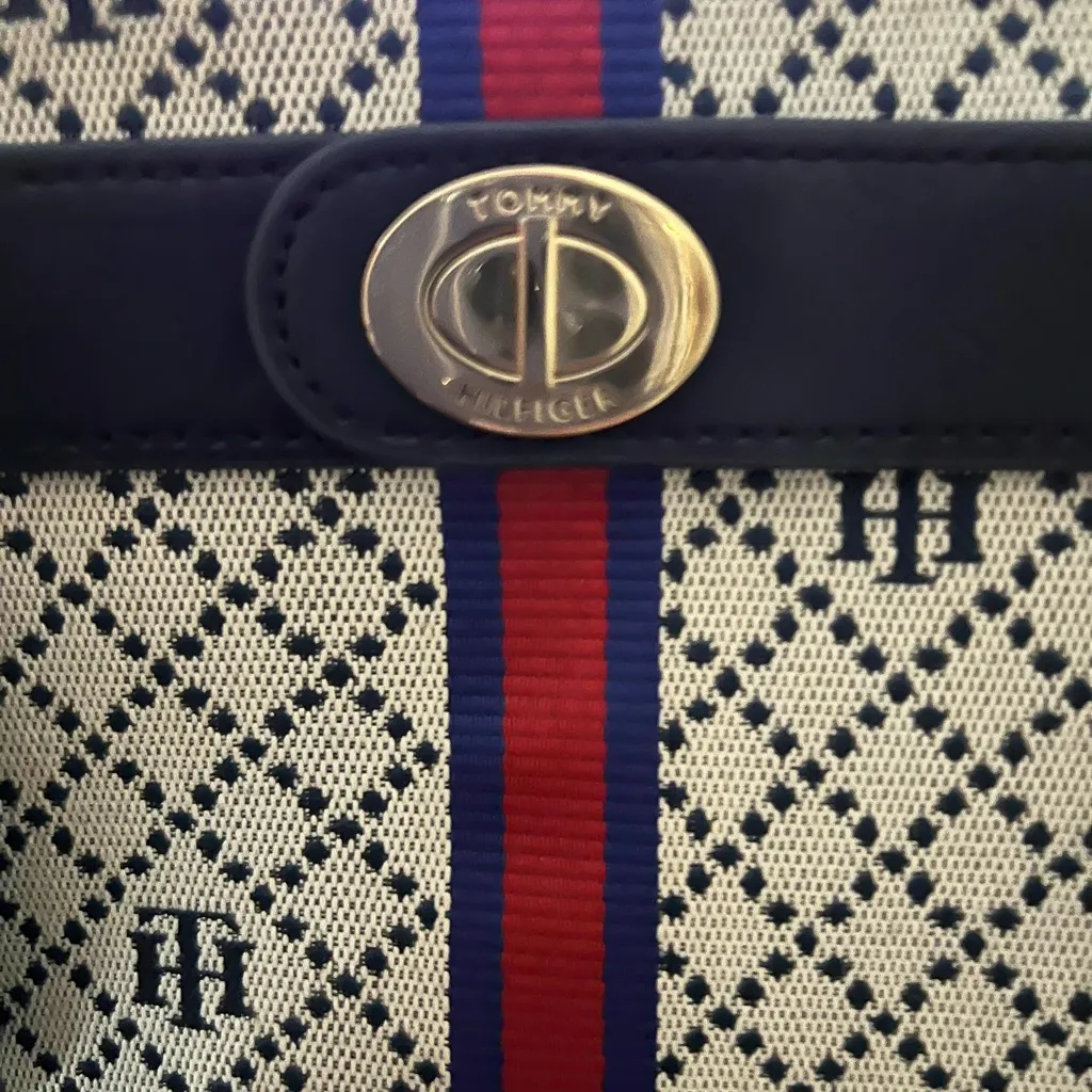 TOMMY HILFIGER Navy and Red Monogram Bag - Image 3