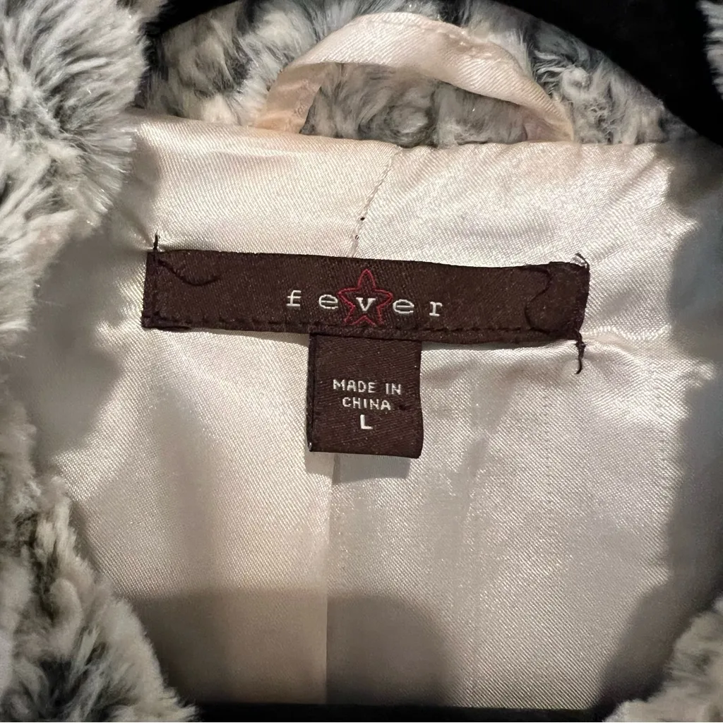Fever Faux Fur Lined Jacket Size L Gray Furry Plush Super Soft Party Luxe Size L - Image 4