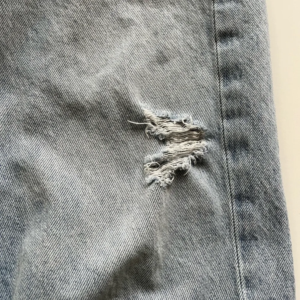 Agolde Riley Straight Leg Distressed Jeans - Image 12