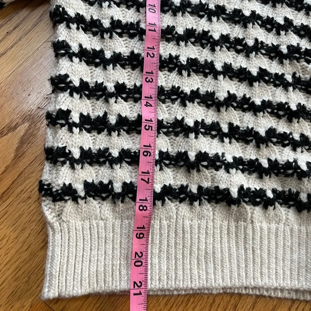 Cropped textured sweater - Image 5