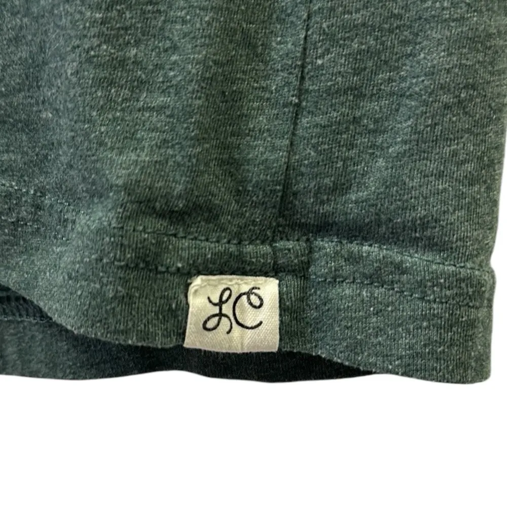 Live Crazee The Living Room is no place for Living Graphic Knot Tee Tshirt Small Green - Image 5