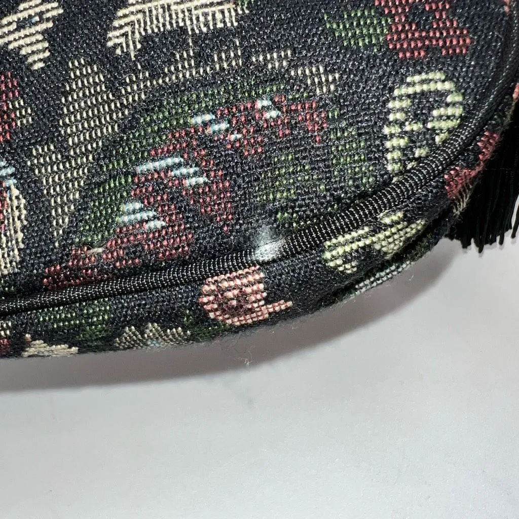 Oscar De‎ La Renta Vintage Needlepoint Pouch With hangtag and Tassel - Image 7