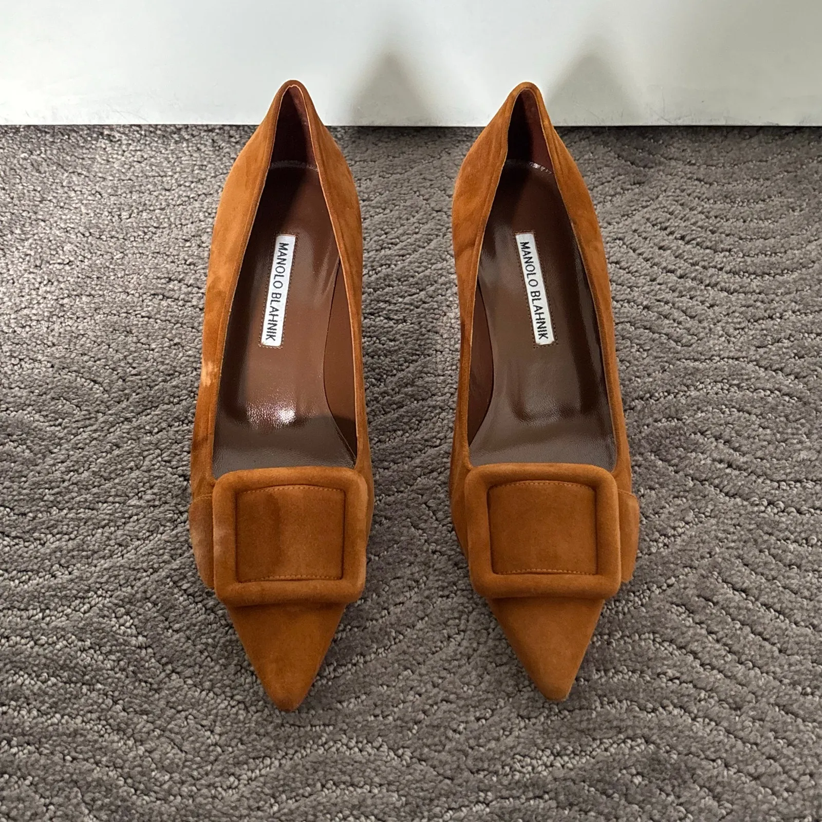 Manolo Blahnik Maysale Suede Buckle Kitten Heel Pumps Cognac Brown Size EU 38 - Image 2