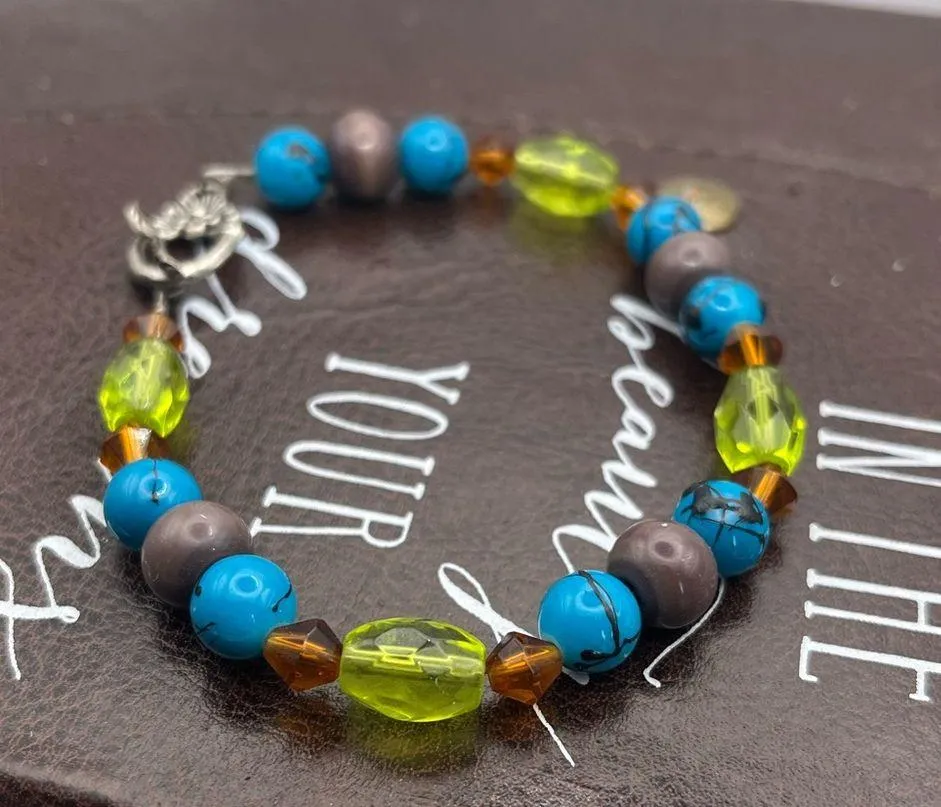 Colorful Vintage Beaded Bracelet with Silver Floral Clasp Green - Image 5