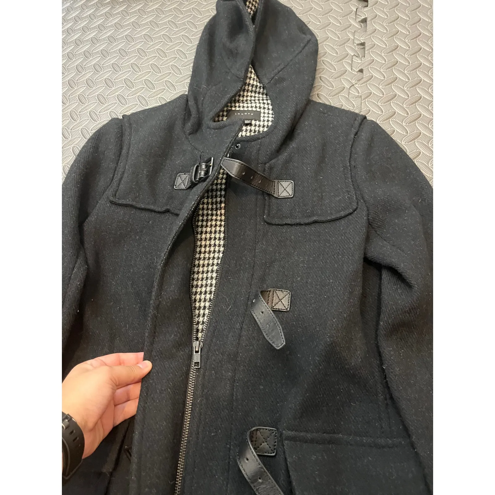 Theory Toggle Duffle‎ Coat Wool Gray Black Plaid Interior Size P Small - Image 4