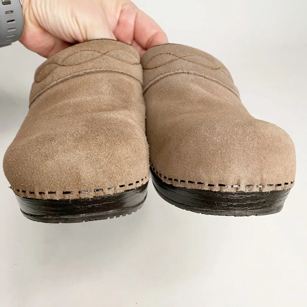 LAND’S END SUEDE HARD RUBBER SOLE CLOGS SIZE 8 - Image 7