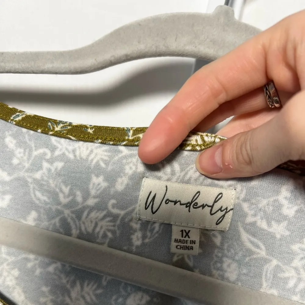 Wonderly Green Floral Pattern Short Sleeve Women’s Blouse - Image 8