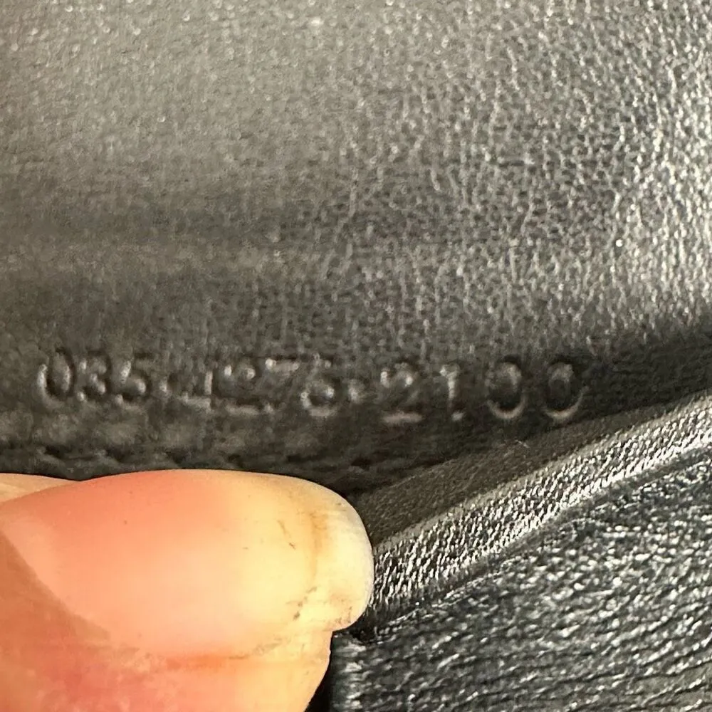 Gucci Trademark Plate‎ Black Leather Compact Wallet - Image 6