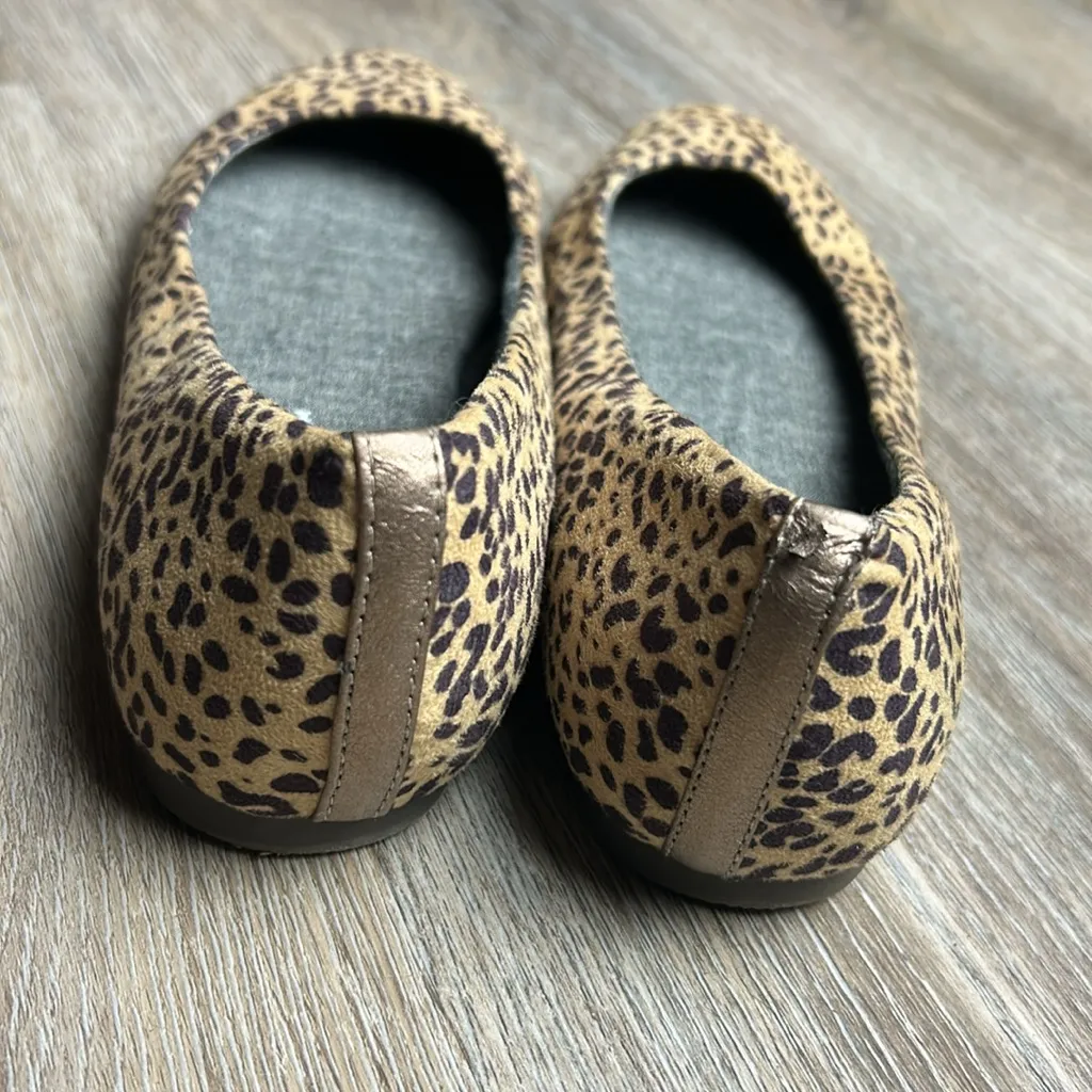 Dr. Scholl’s Leopard Print Women's Flats Size 10 Tan - Image 7