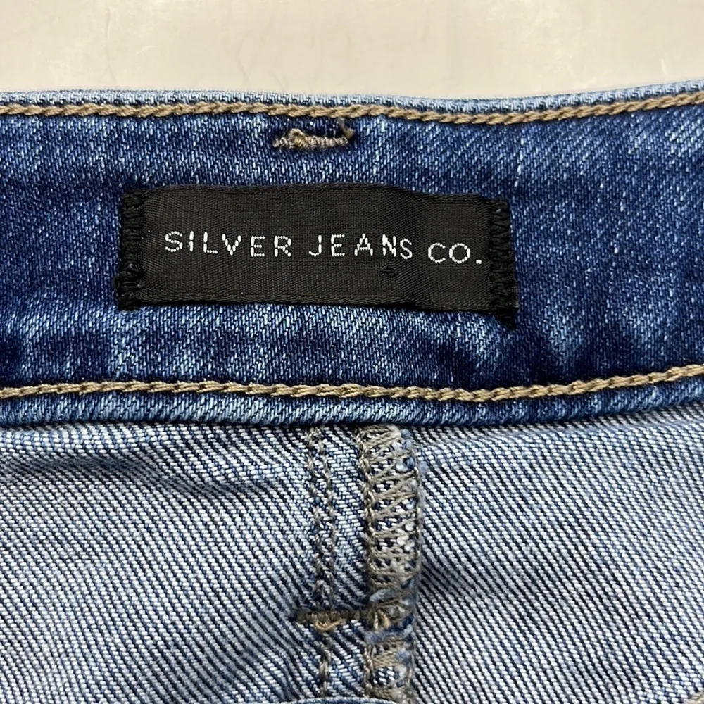 Silver Jeans Boyfriend Short Mid Rise Size 25 - Image 9