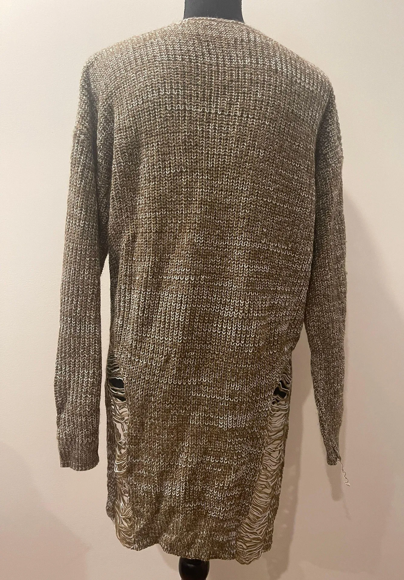 SheIn Drop Shoulder Split Side Ripped sweater - Image 3