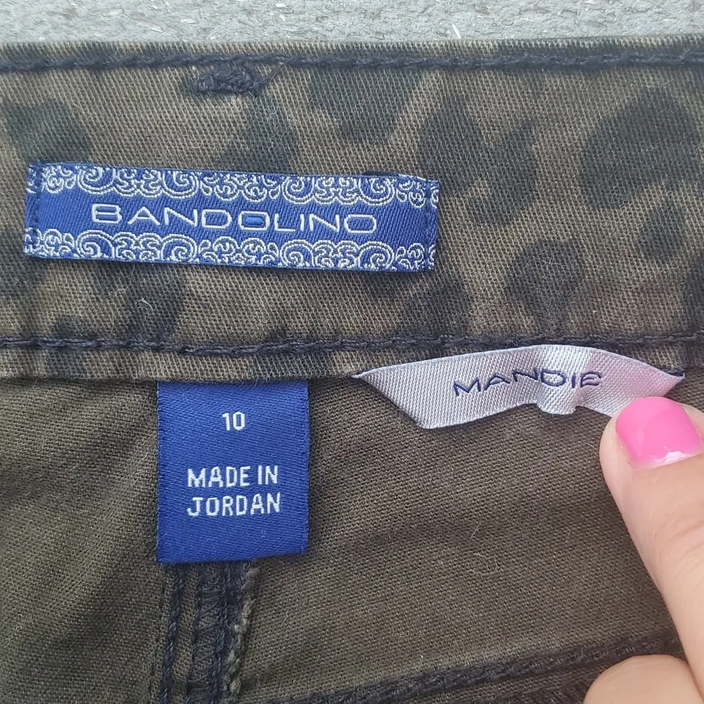 Bandolino Animal Print Mandie Classic Fit Jeans - Image 4