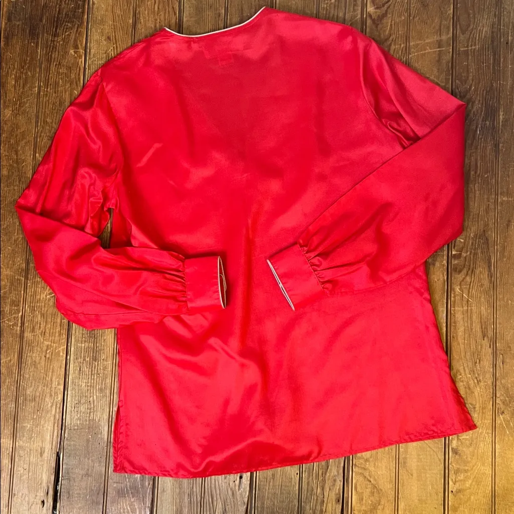 Gloria Vanderbilt women’s vintage 80s Red Silk v-neck Top blouse size 10 - Image 8