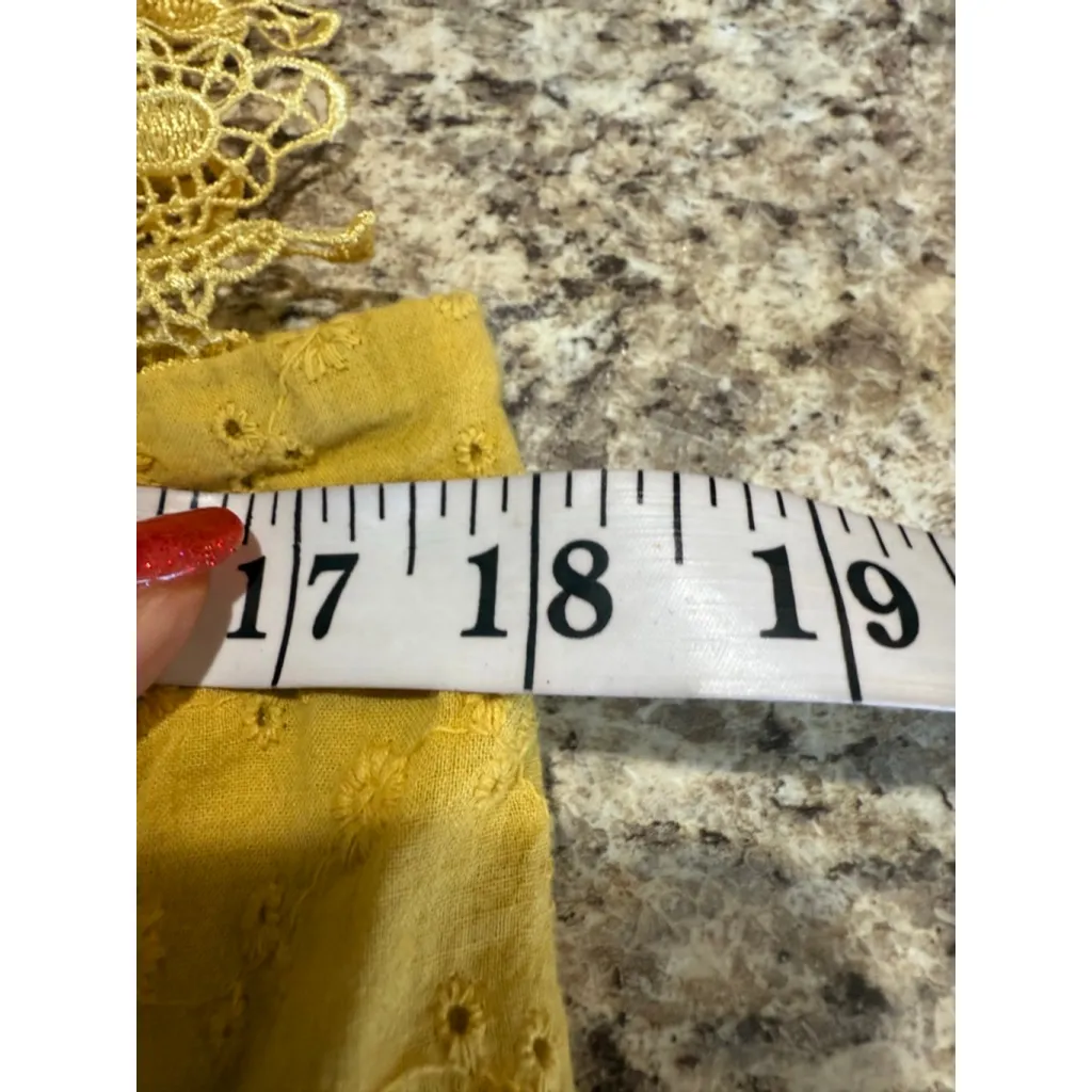 Women's Andree by Unit Yellow Eyelet Blouse S - Image 7