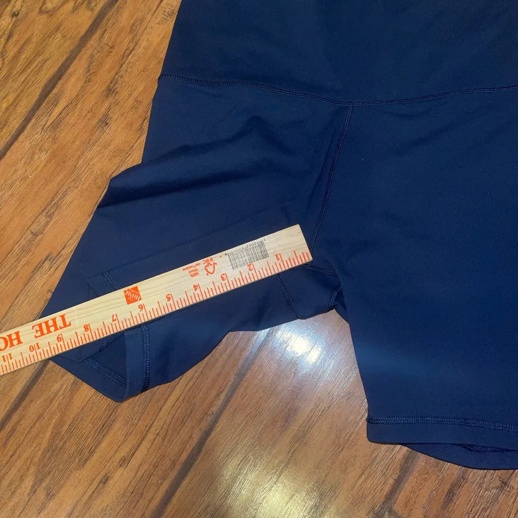 CALIA by Carrie Underwood Navy Bike Shorts size Medium EUC - Image 5
