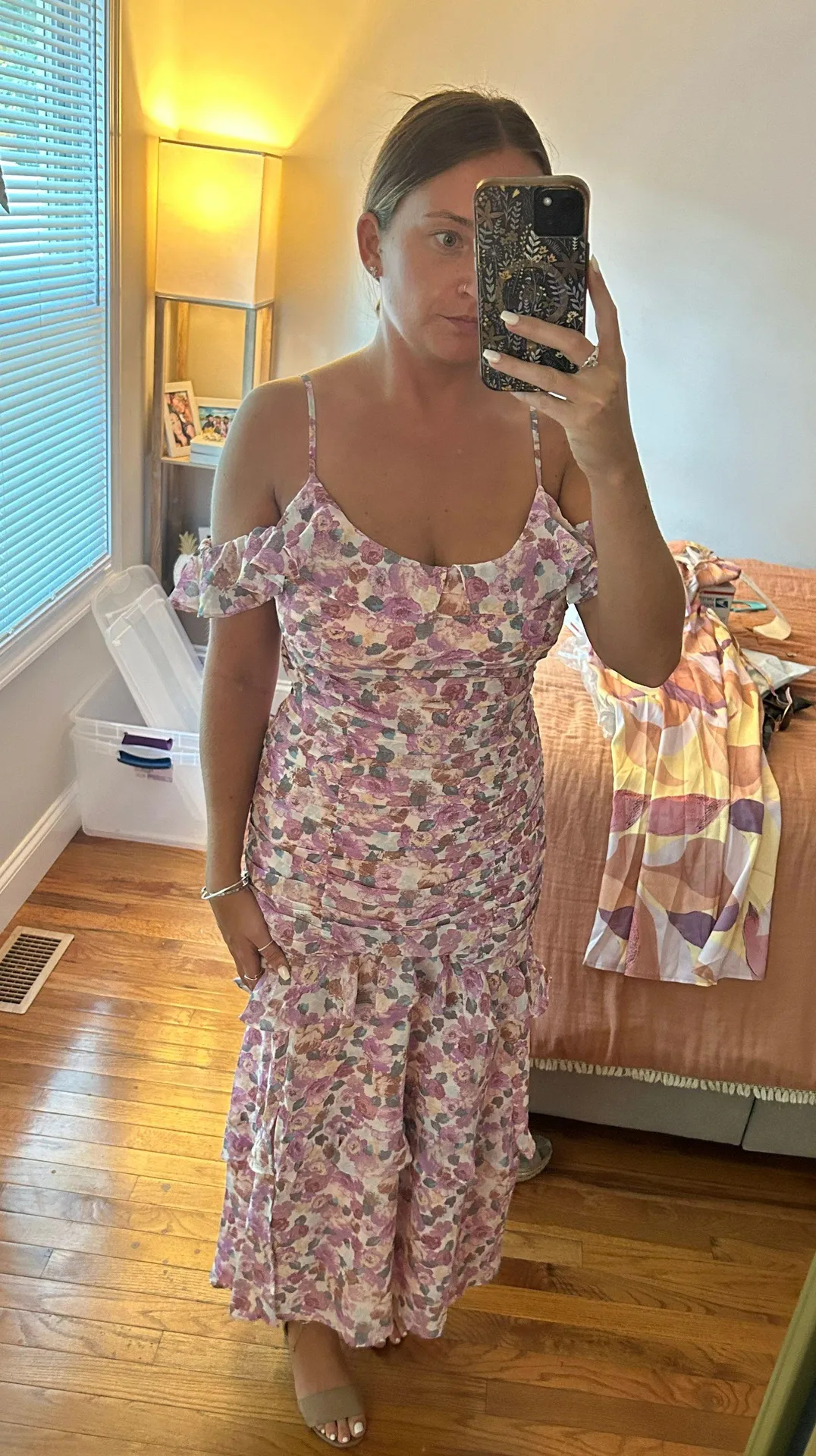 the label Daisy Dell Midi Dress - Image 2