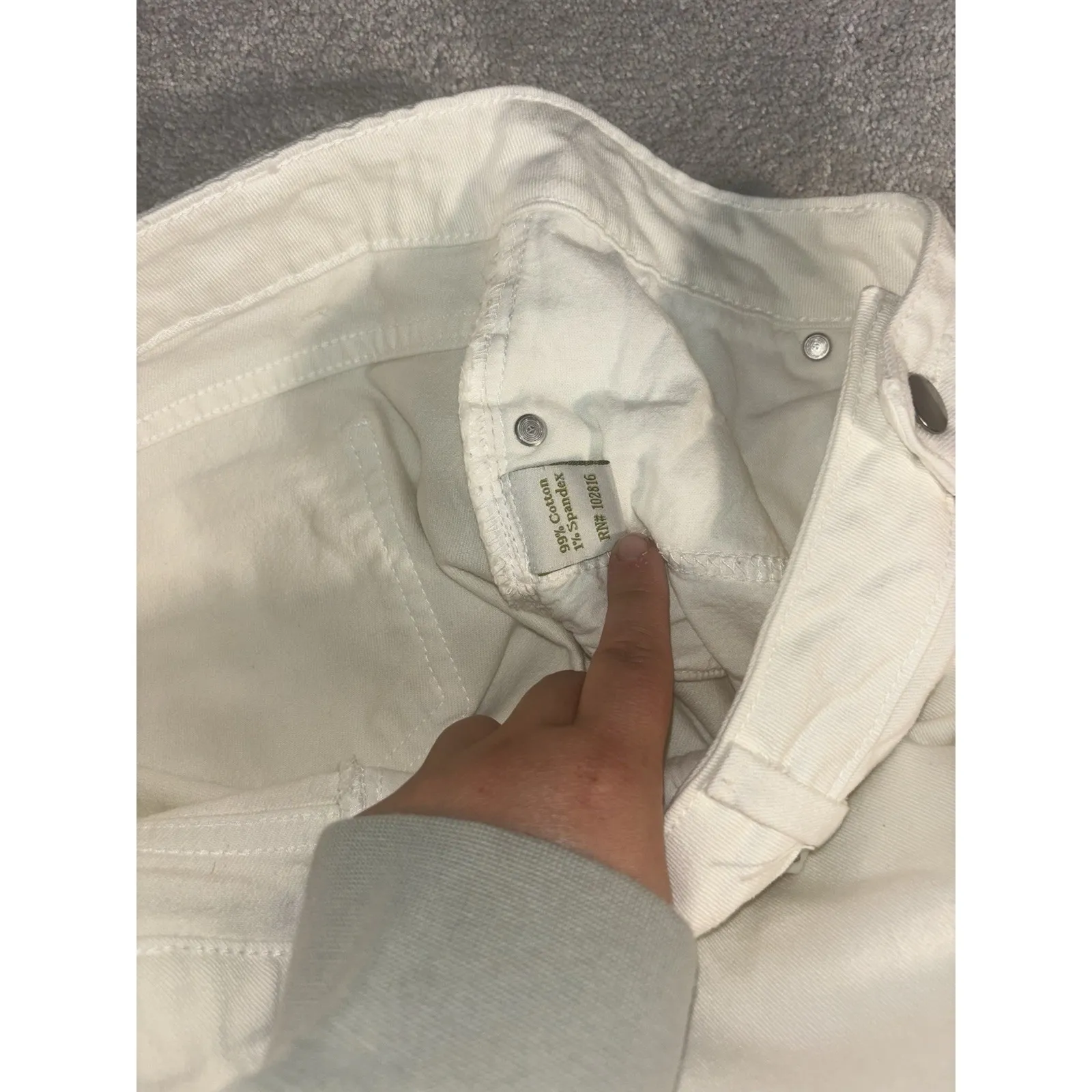 garnet hill relaxed 5 pocket jeans size 12 White Straight Leg - Image 6