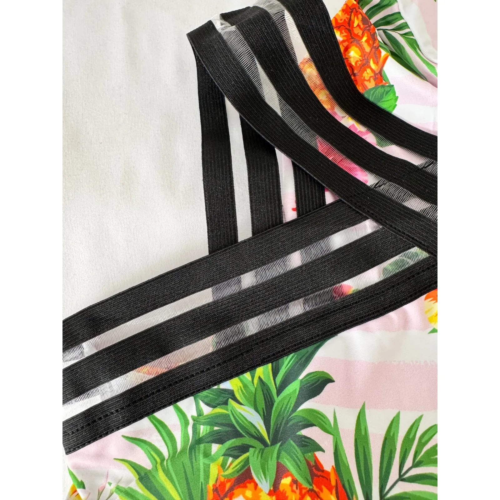 Emme Jordan One Piece Swimsuit Criss Cross‎ Straps Size S review all photos - Image 6