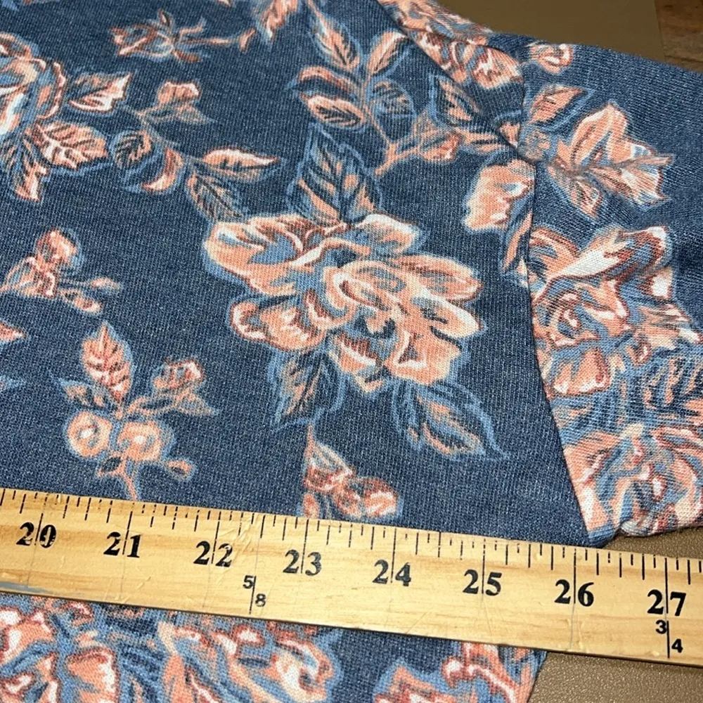 COMO BLUE womens size 2X pullover long sleeve top ruffle sleeves soft stretchy - Image 3