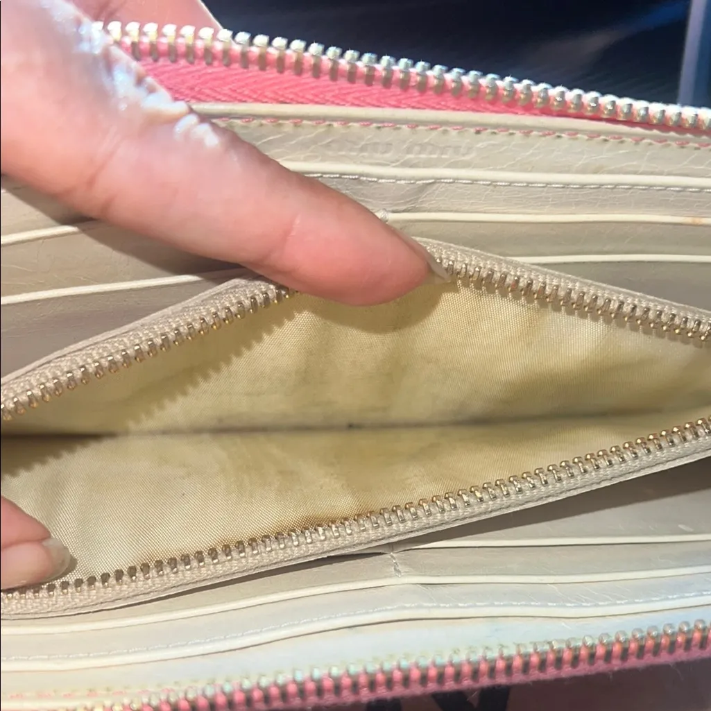 Designer Miu Miu Coral Pink Leather Wallet - Image 8
